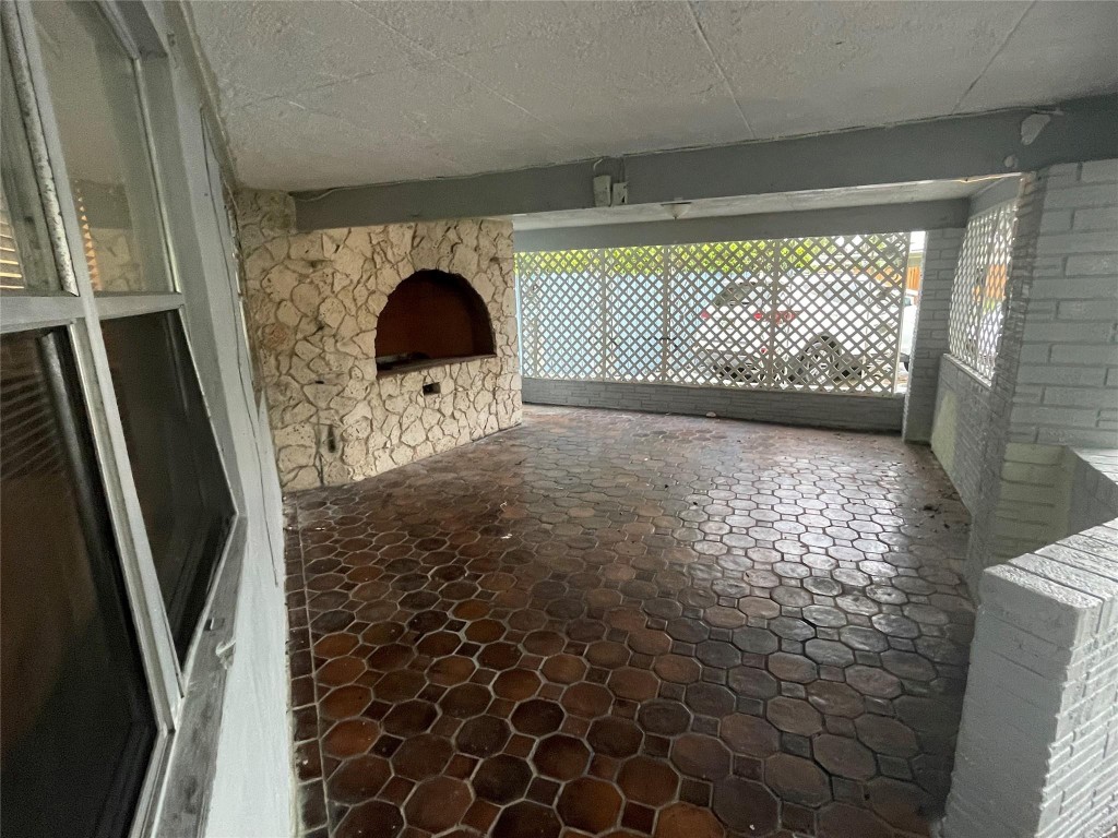 OAKLAND PARK SECOND ADD - Residential Lease