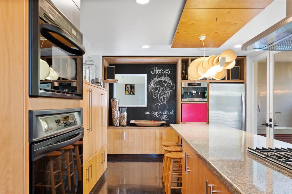 PALM BEACH POINT - Residential