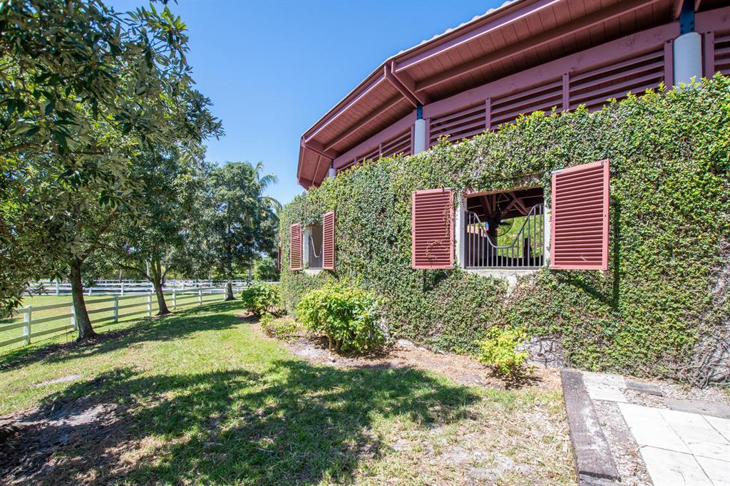 PALM BEACH POINT - Residential