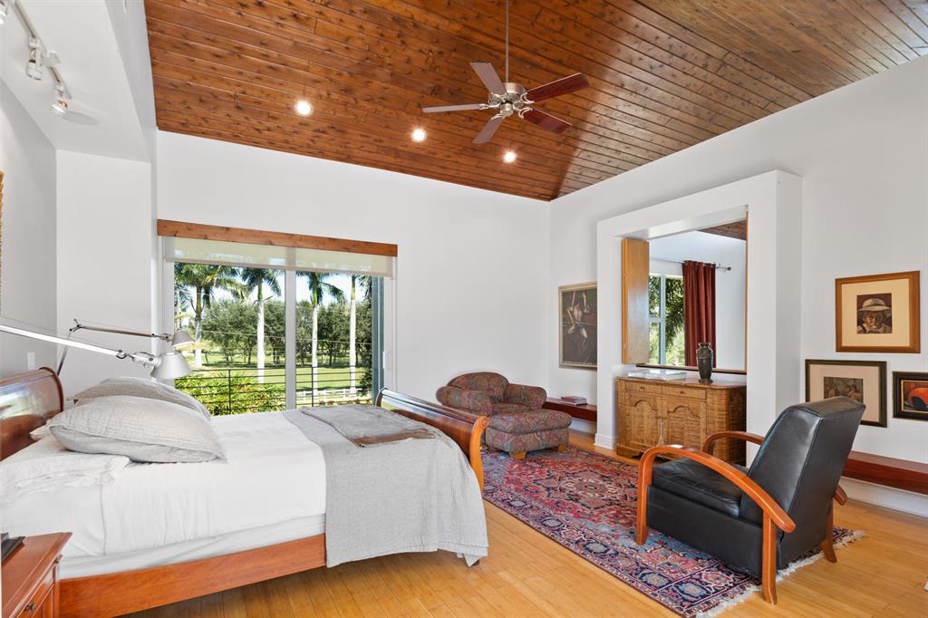 PALM BEACH POINT - Residential