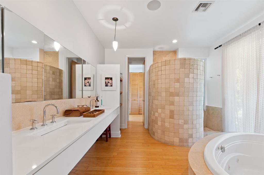 PALM BEACH POINT - Residential