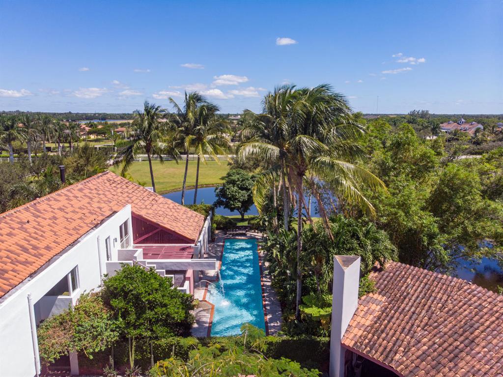 PALM BEACH POINT - Residential