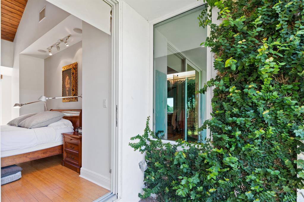 PALM BEACH POINT - Residential