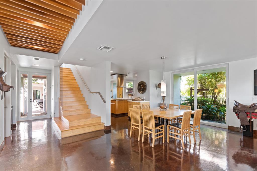 PALM BEACH POINT - Residential