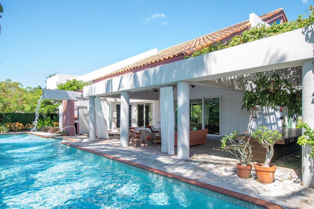 PALM BEACH POINT - Residential