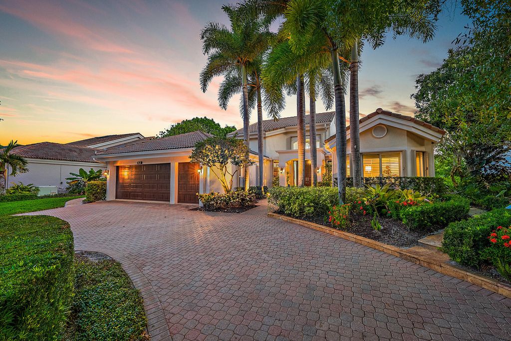 Photo of 112 Regatta Drive, Jupiter, FL 33477 (MLS # R10908839)