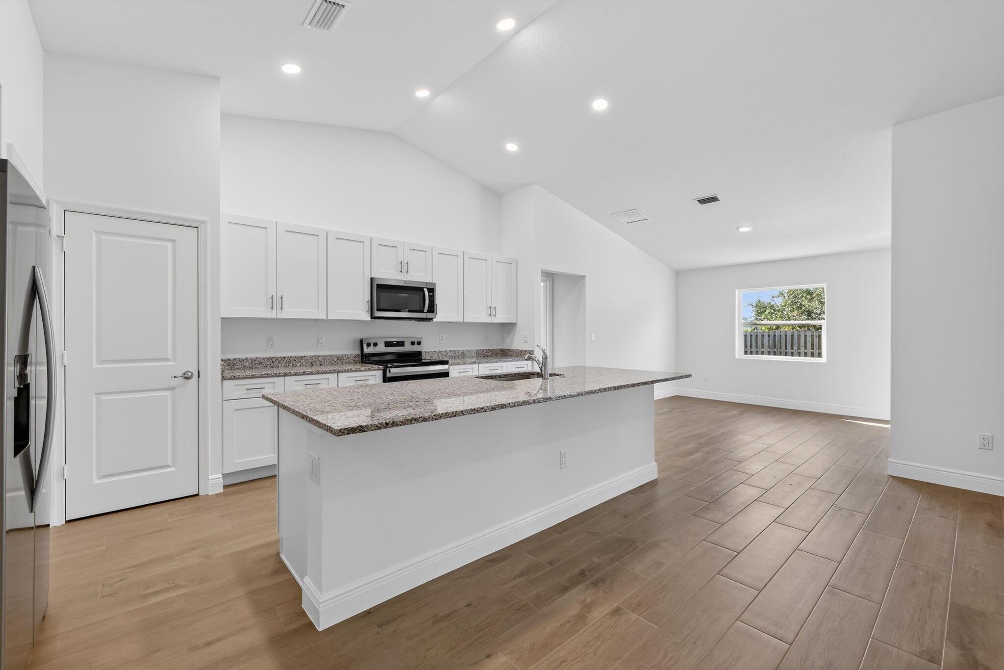 PORT ST LUCIE SECTION 7 - Residential