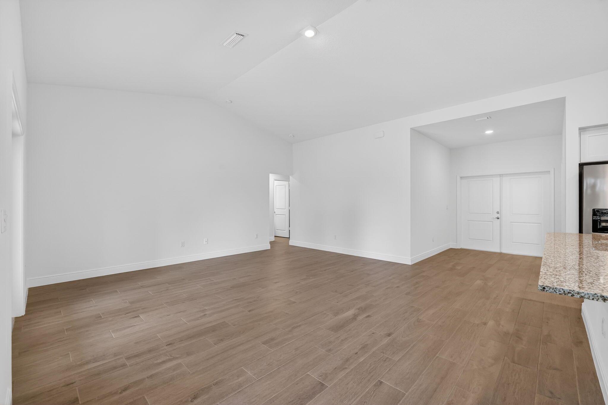 PORT ST LUCIE SECTION 7 - Residential