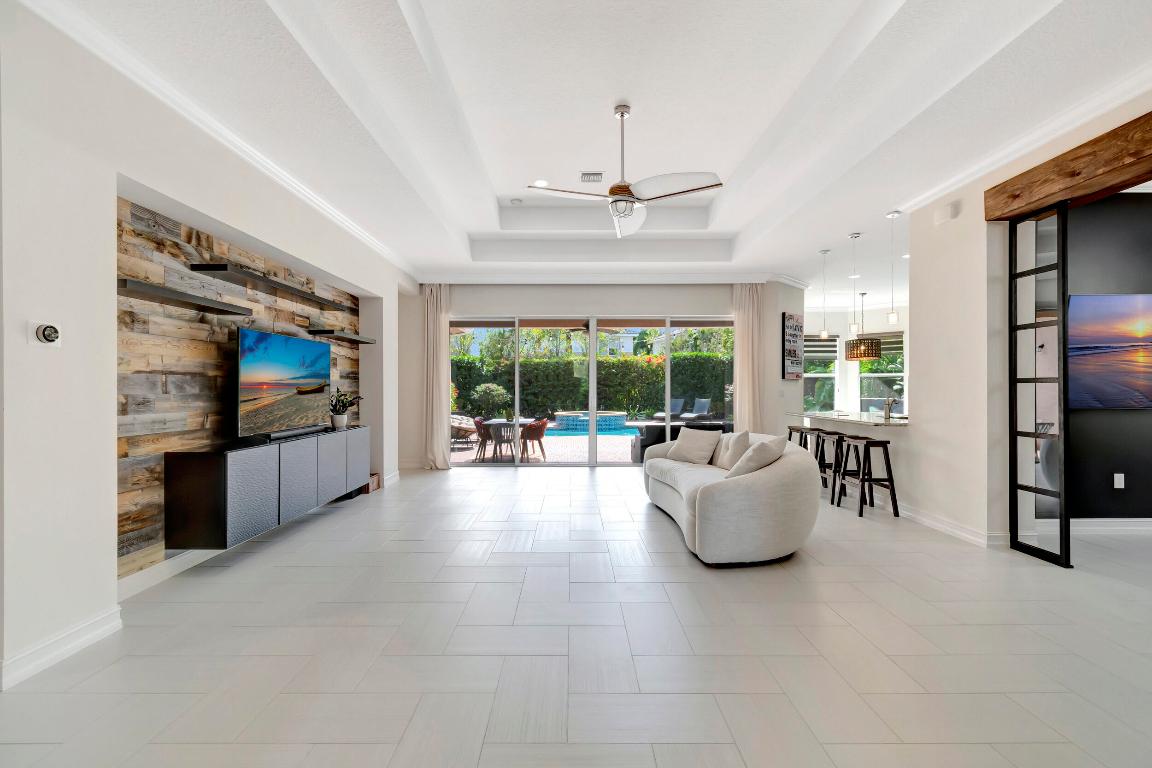 TRAILS AT CANYON - Residential