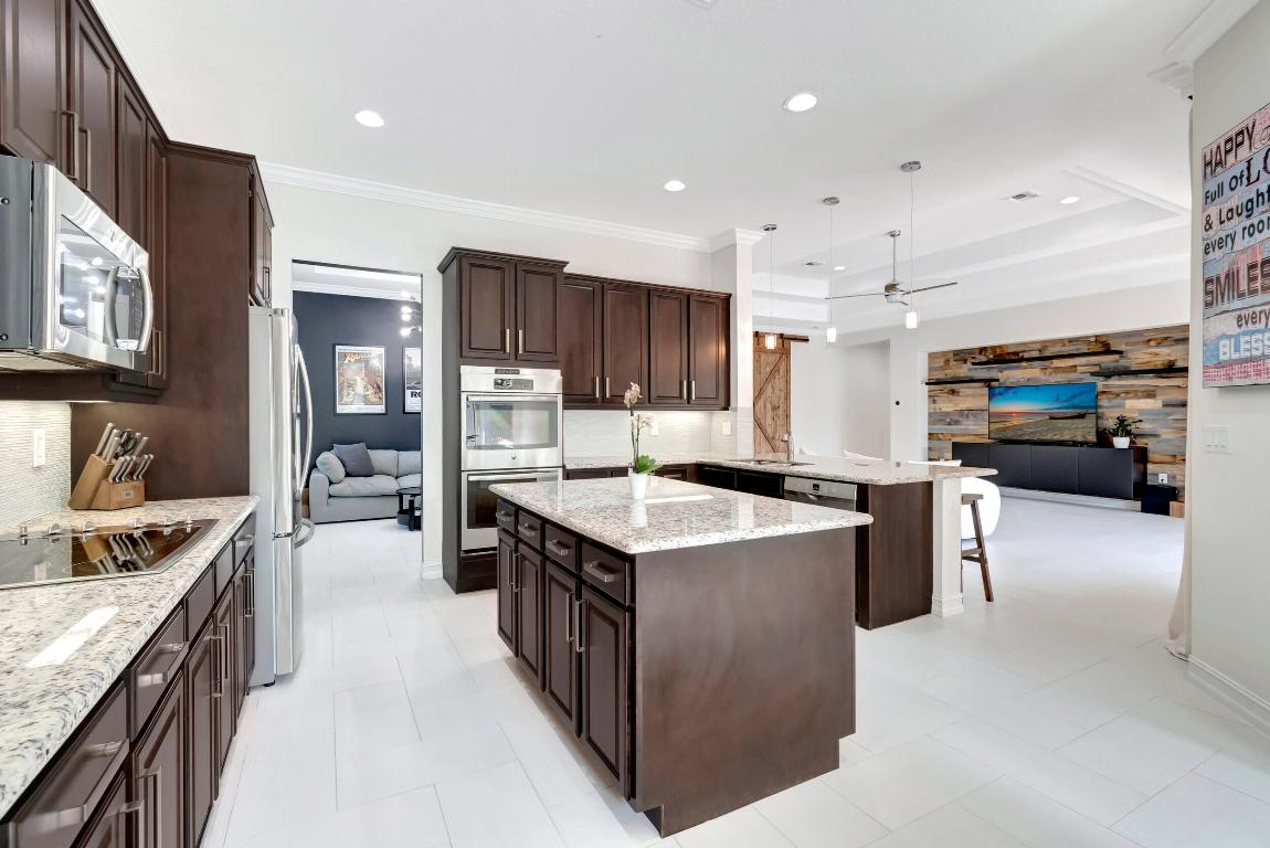 TRAILS AT CANYON - Residential