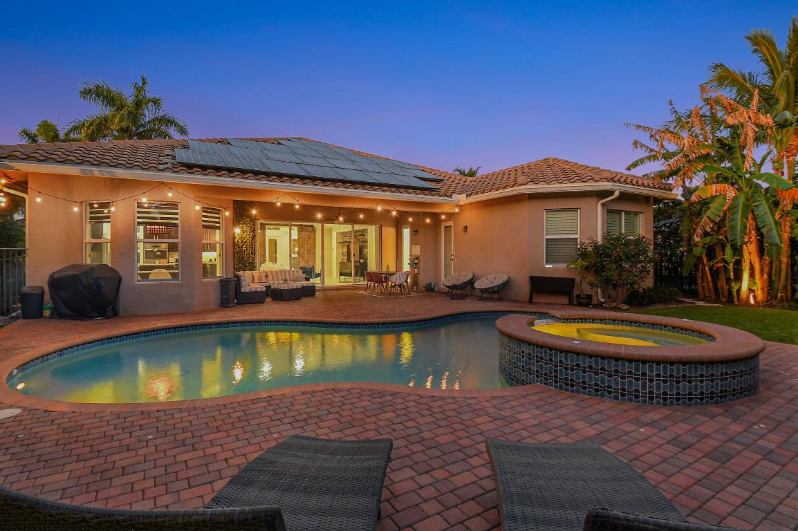 TRAILS AT CANYON - Residential