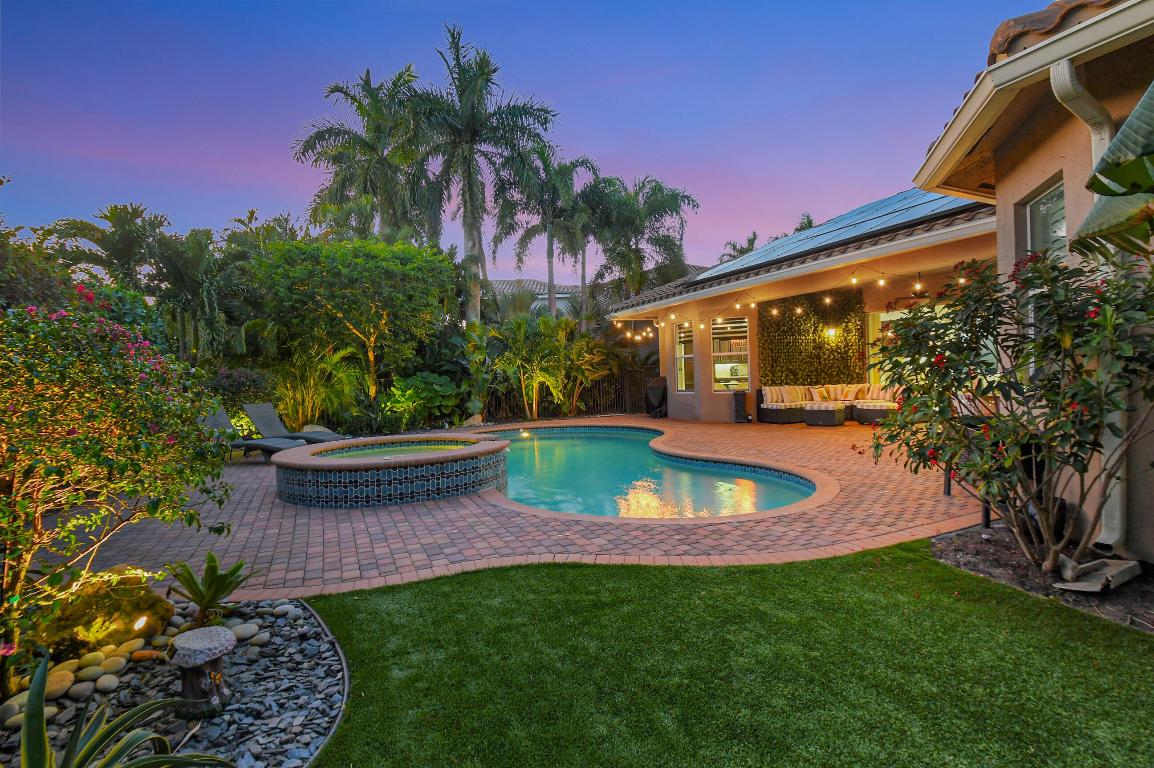 TRAILS AT CANYON - Residential