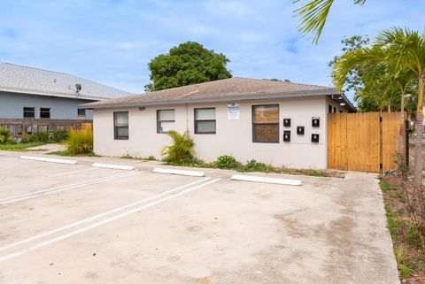 1009 9th Street 4 West Palm Beach FL 33401