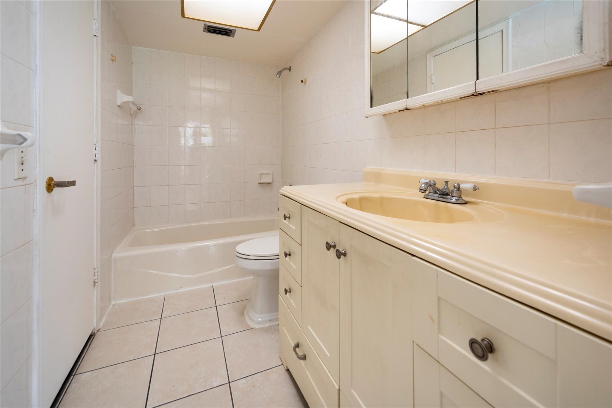 Mirror Lake Estates Sec 1 - Residential