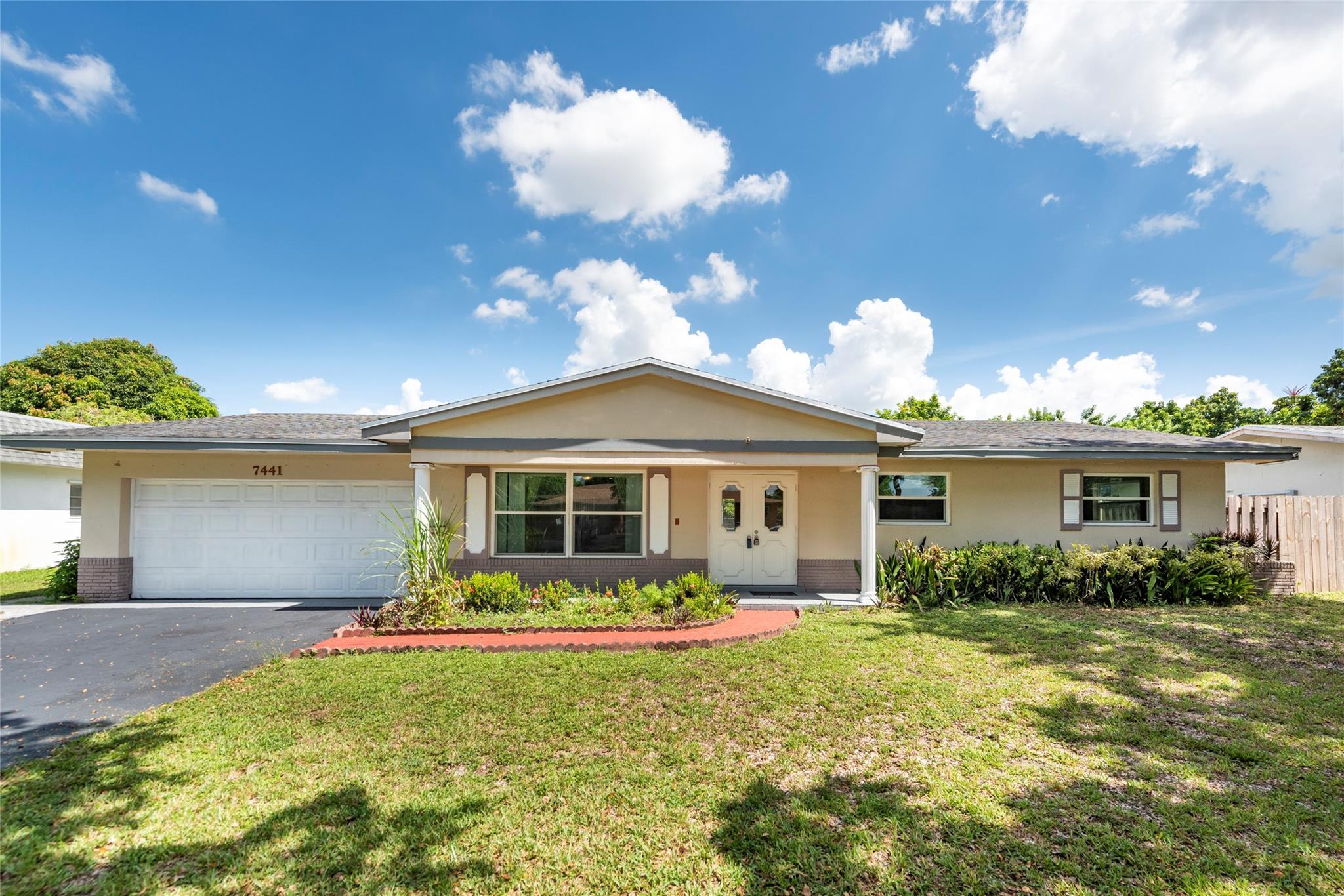 Mirror Lake Estates Sec 1 - Residential