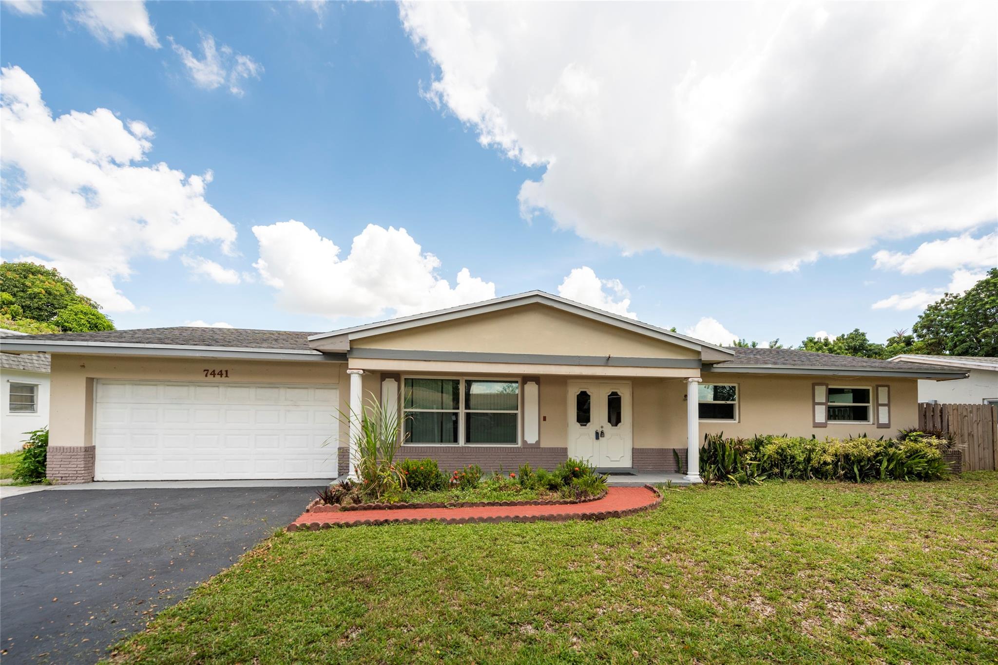 Mirror Lake Estates Sec 1 - Residential