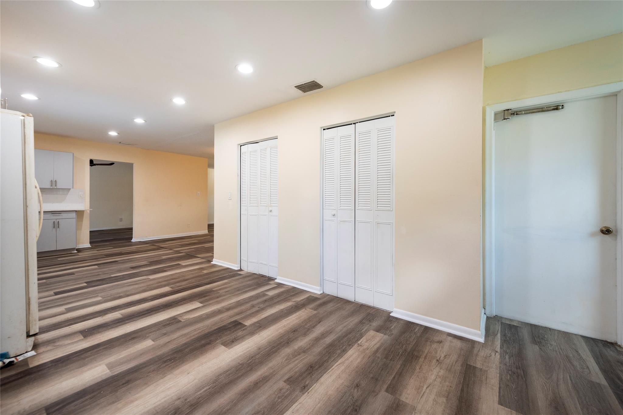 Mirror Lake Estates Sec 1 - Residential