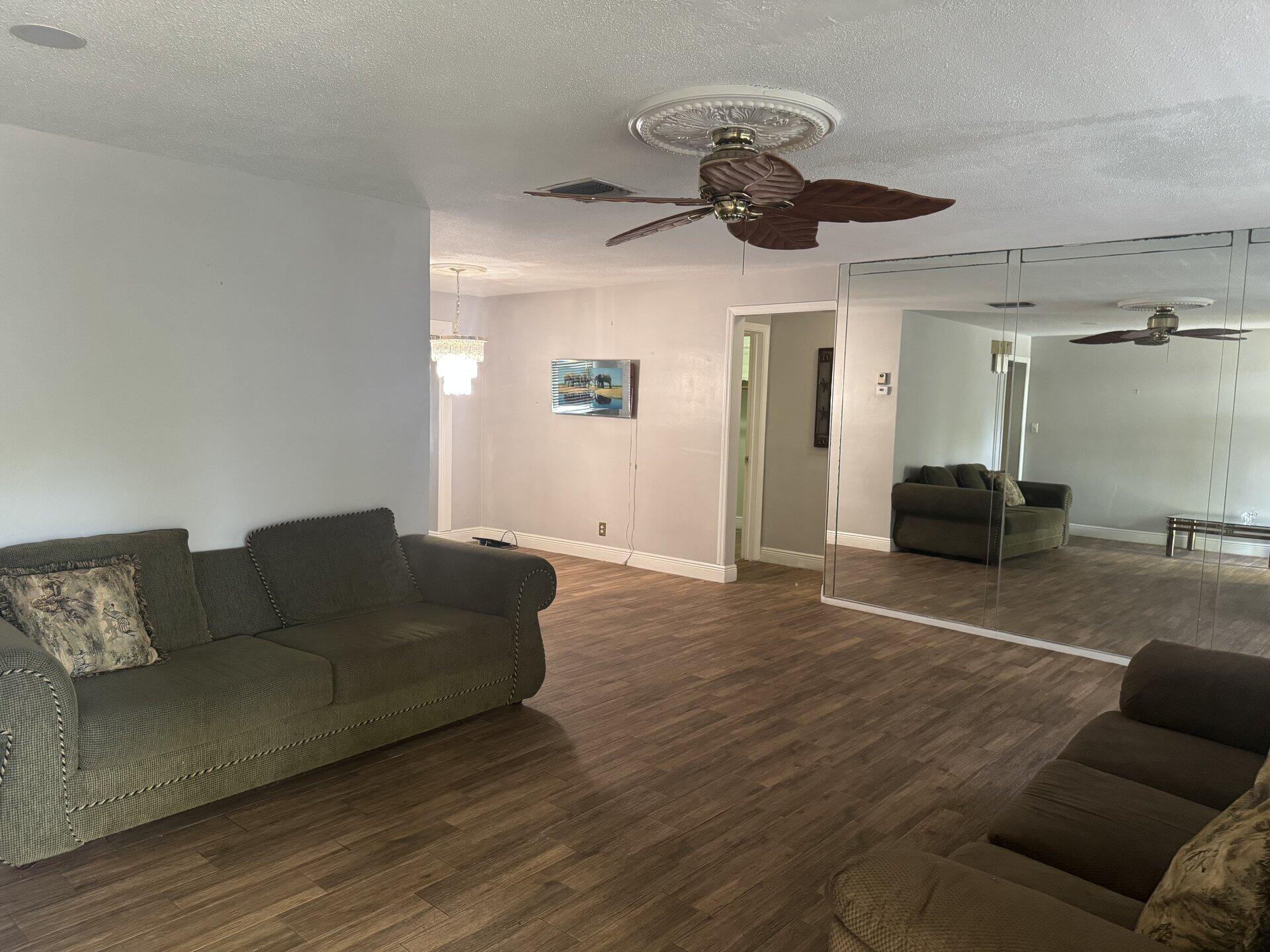 4517 NW 49th Court