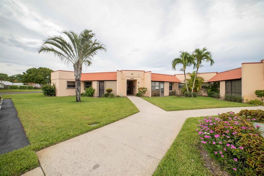 Photo of 1915 NE Collins Circle #10-30, Jensen Beach, FL 34957 (MLS # R10715658)