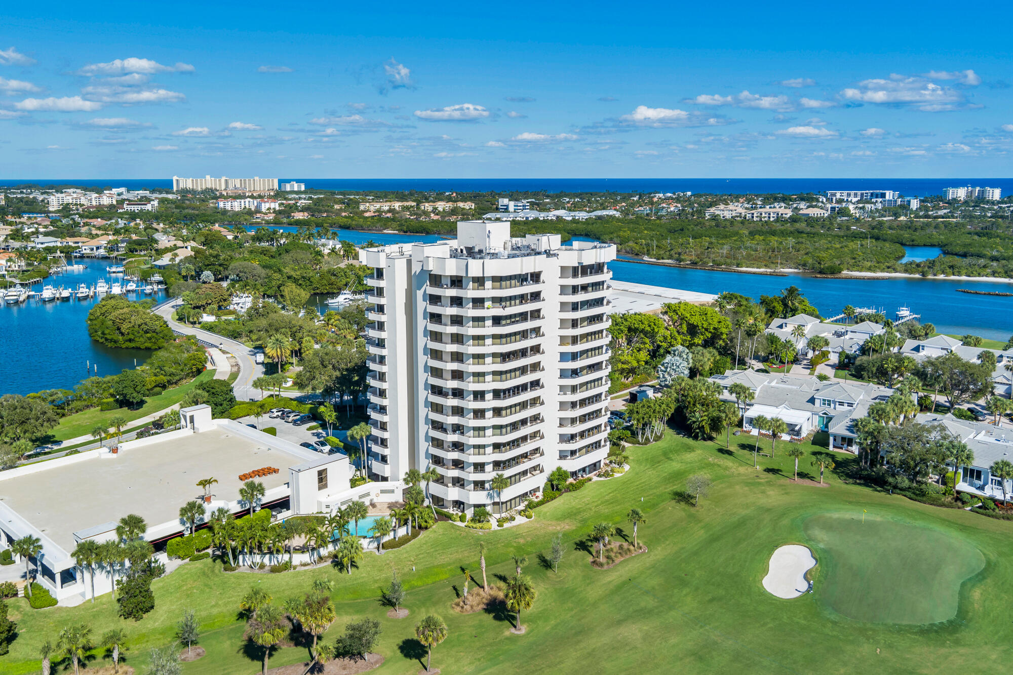 SOUTHPORTE ONE AT JONATHANS LANDING CONDO - Residential