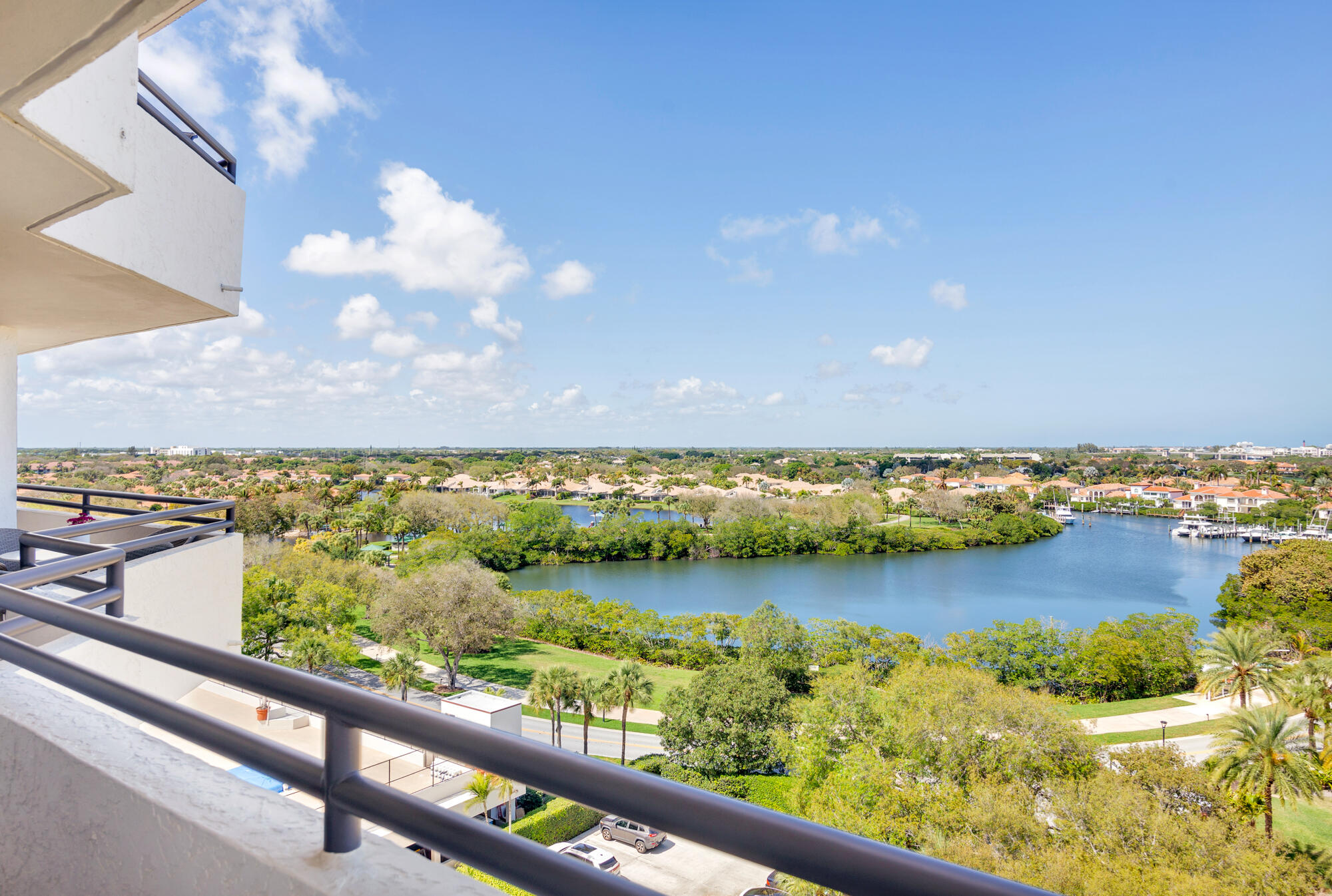 SOUTHPORTE ONE AT JONATHANS LANDING CONDO - Residential