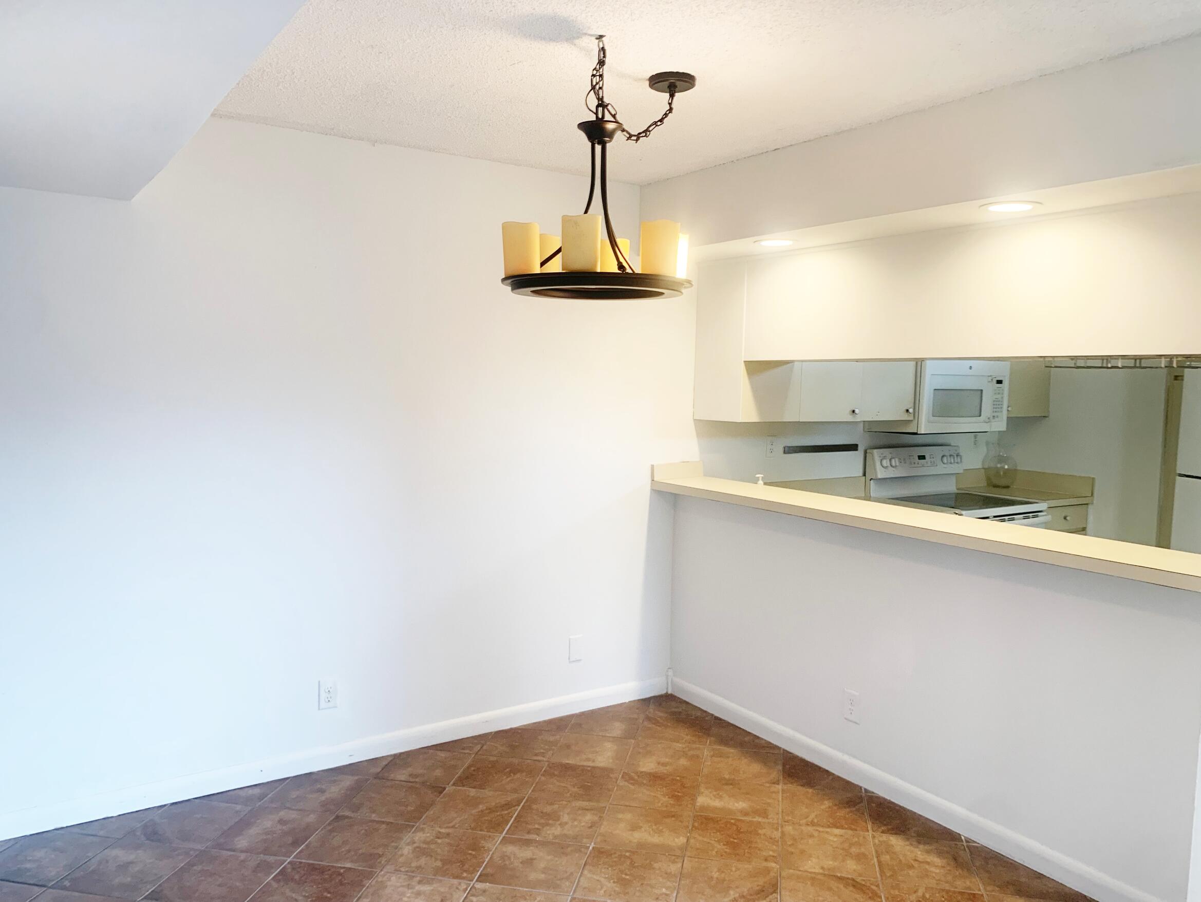 SOMERSET - Residential