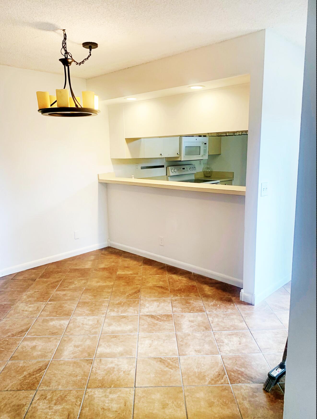 SOMERSET - Residential