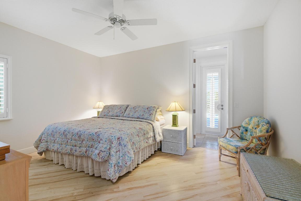 MARINER SANDS - Residential