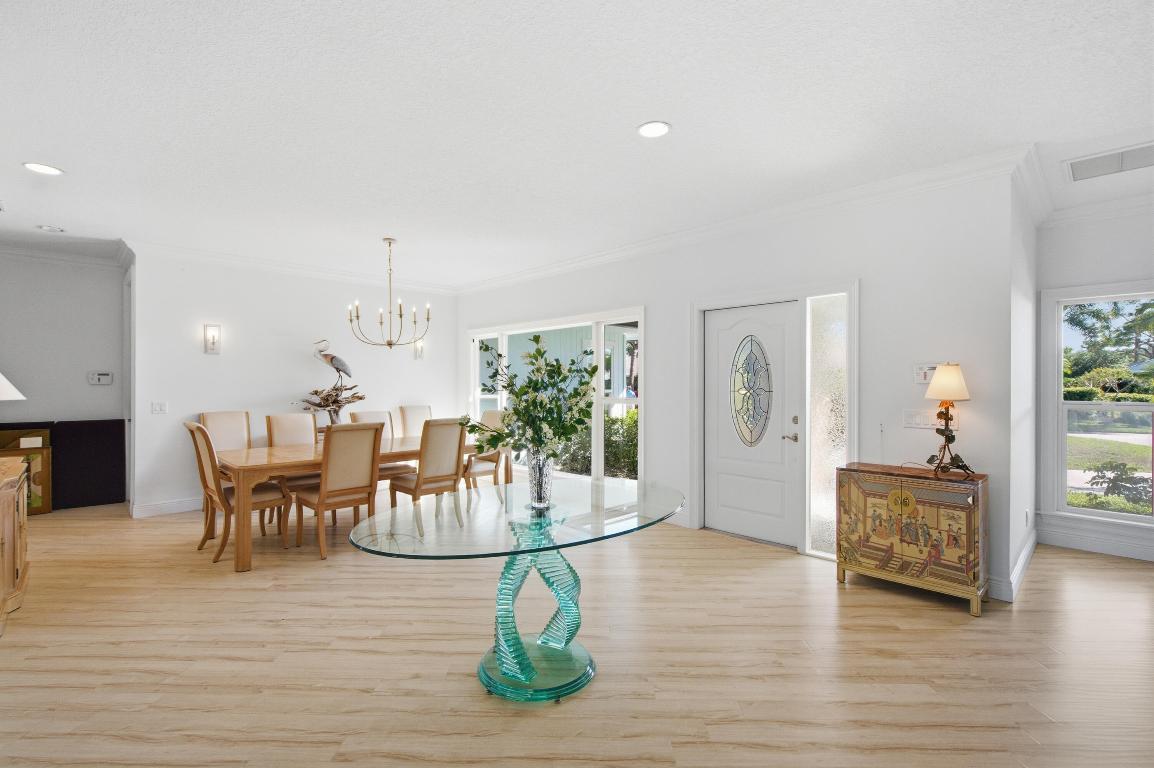 MARINER SANDS - Residential