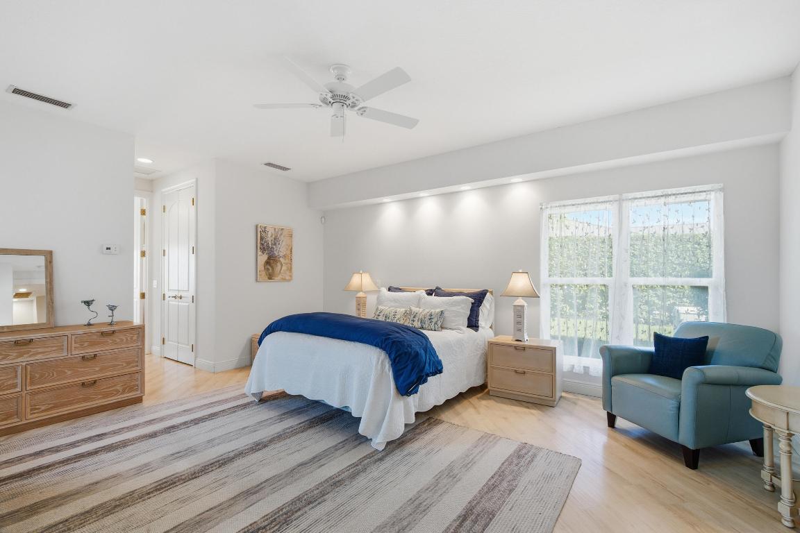 MARINER SANDS - Residential