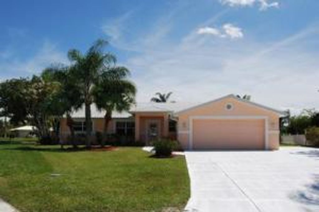 Photo of 1684 SW Boatswain Place, Palm City, FL 34990 (MLS # R10911466)