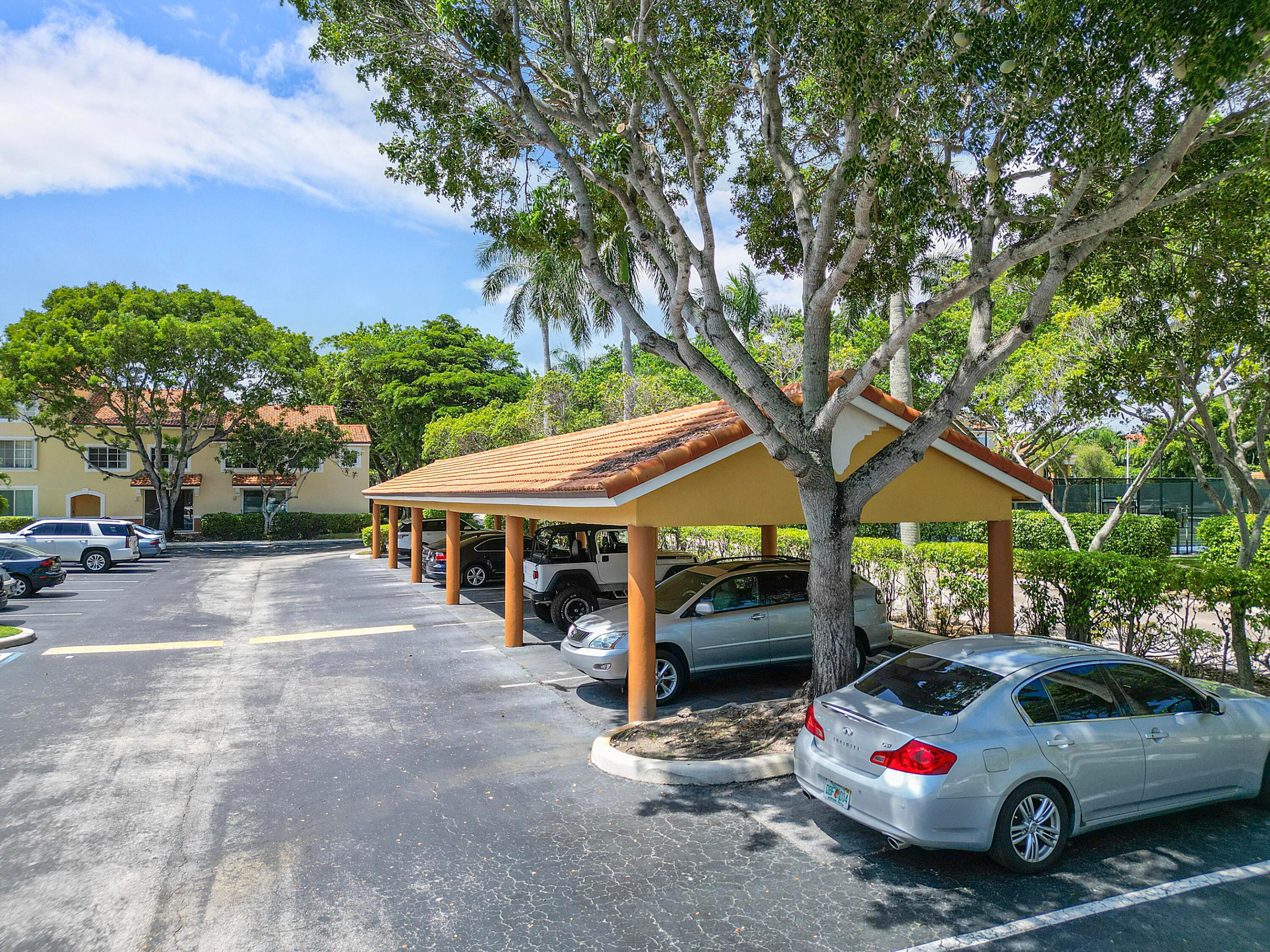 YACHT CLUB ON THE INTRACOASTAL CONDO - Residential