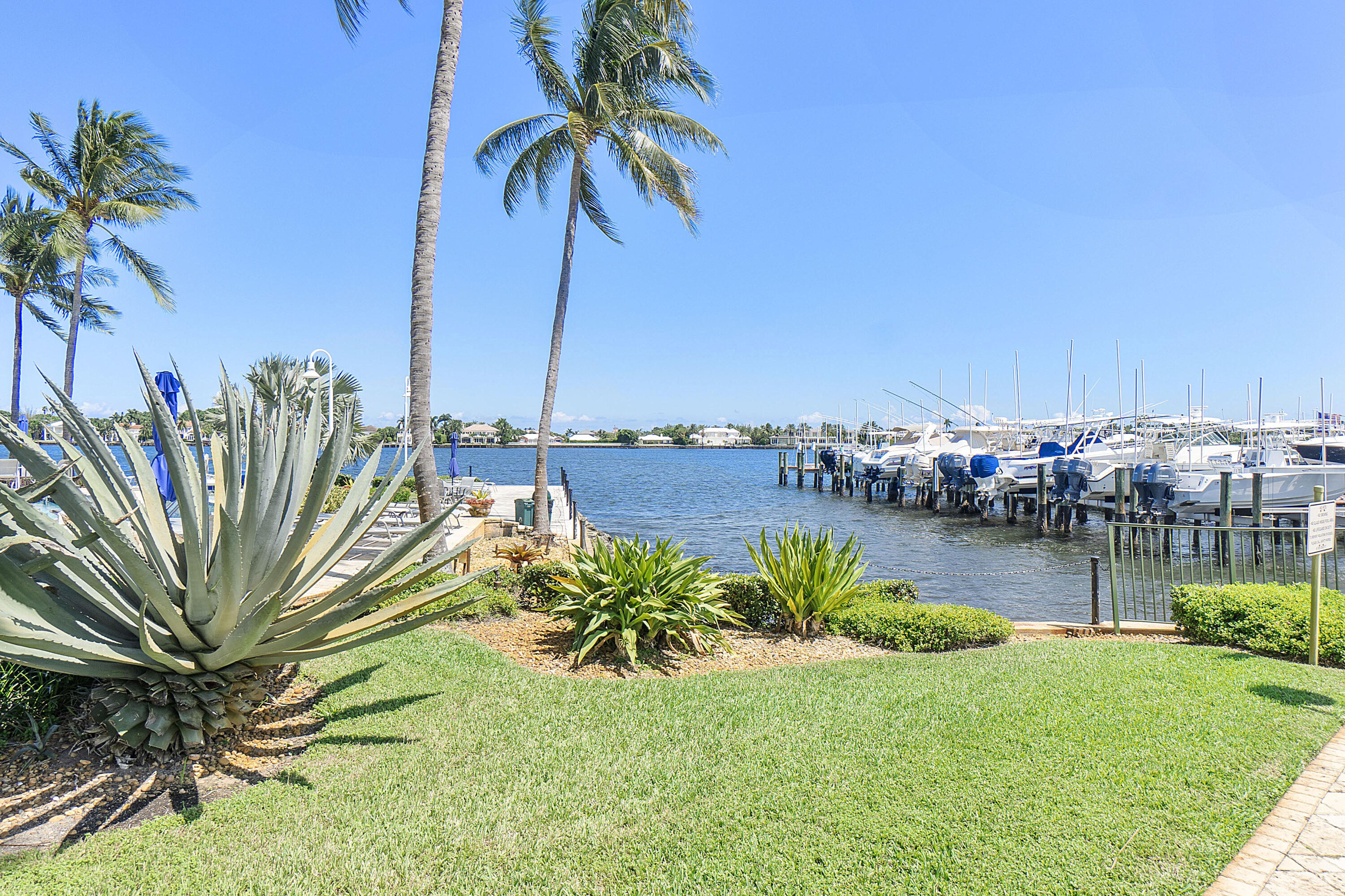 YACHT CLUB ON THE INTRACOASTAL CONDO - Residential