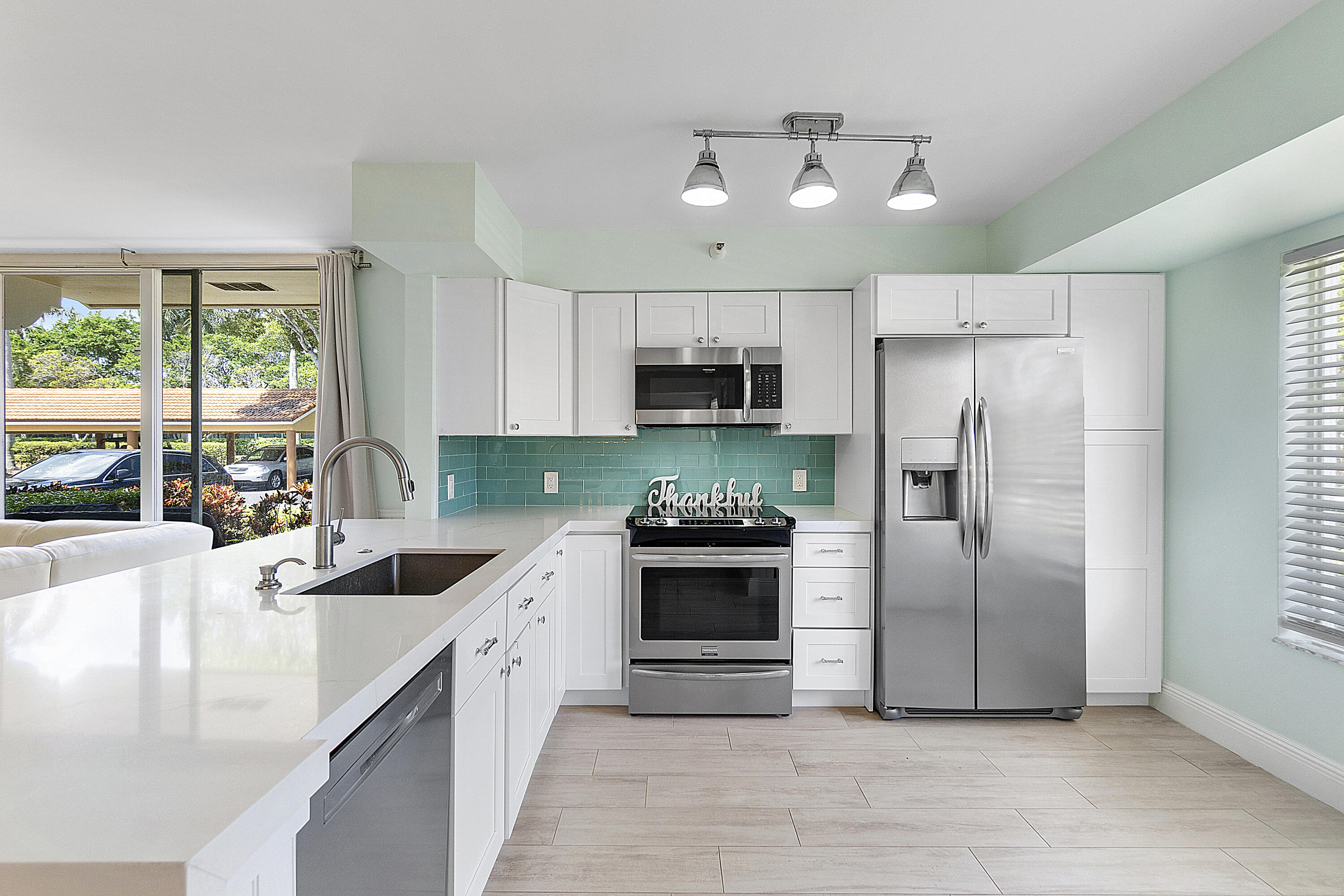 YACHT CLUB ON THE INTRACOASTAL CONDO - Residential