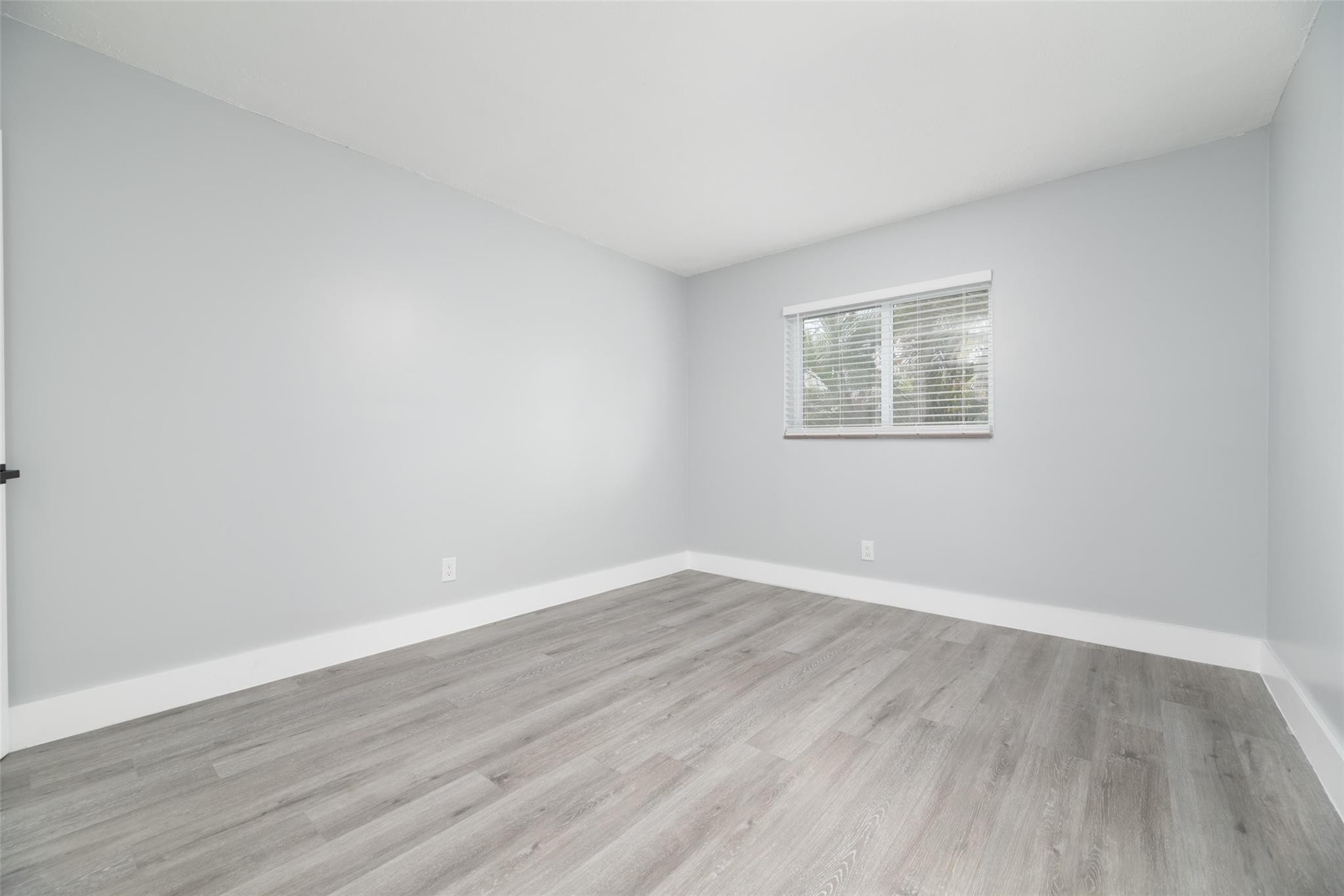 Florida Apts Inc - Residential Lease