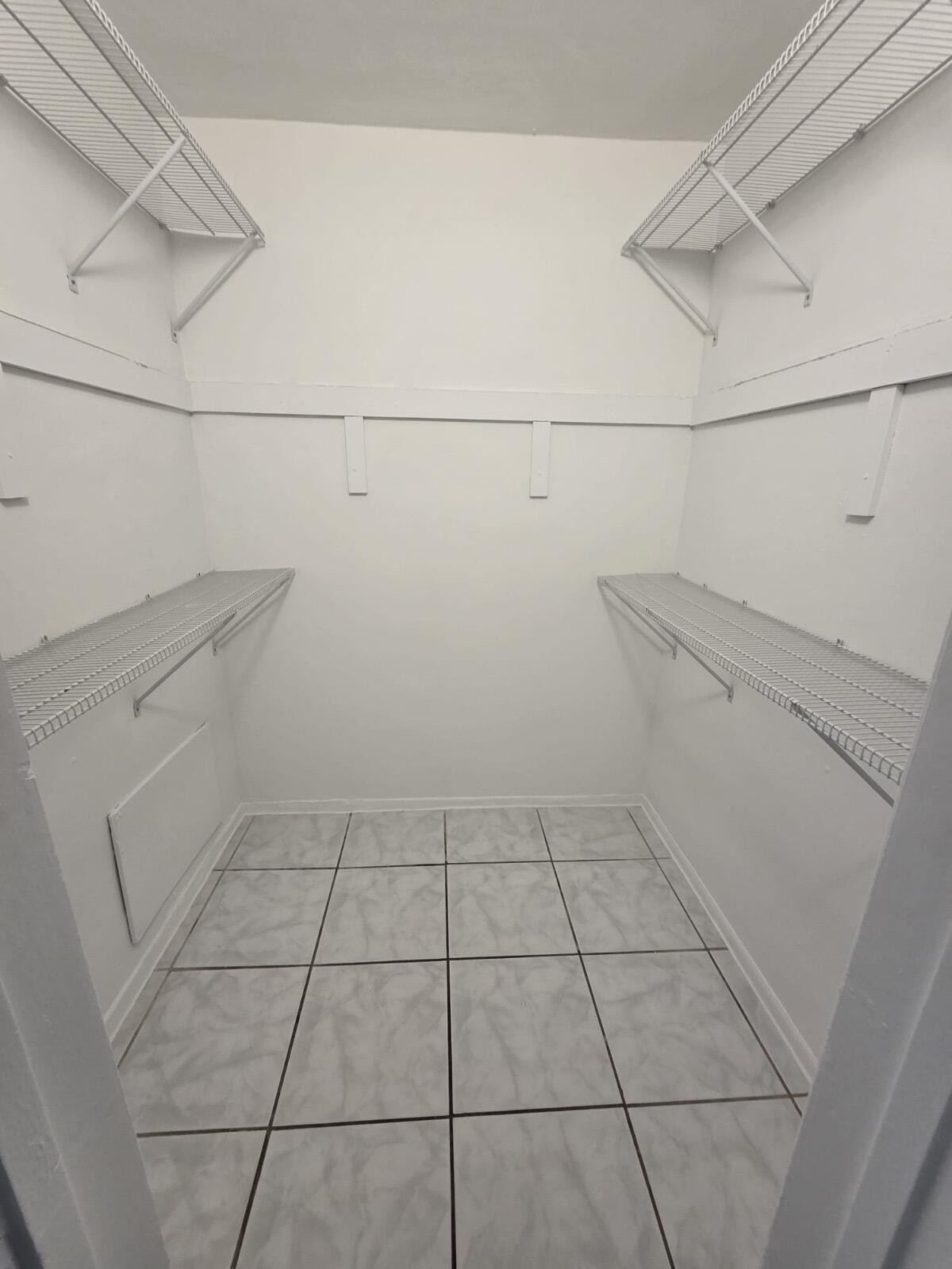 Florida Apts Inc - Residential Lease