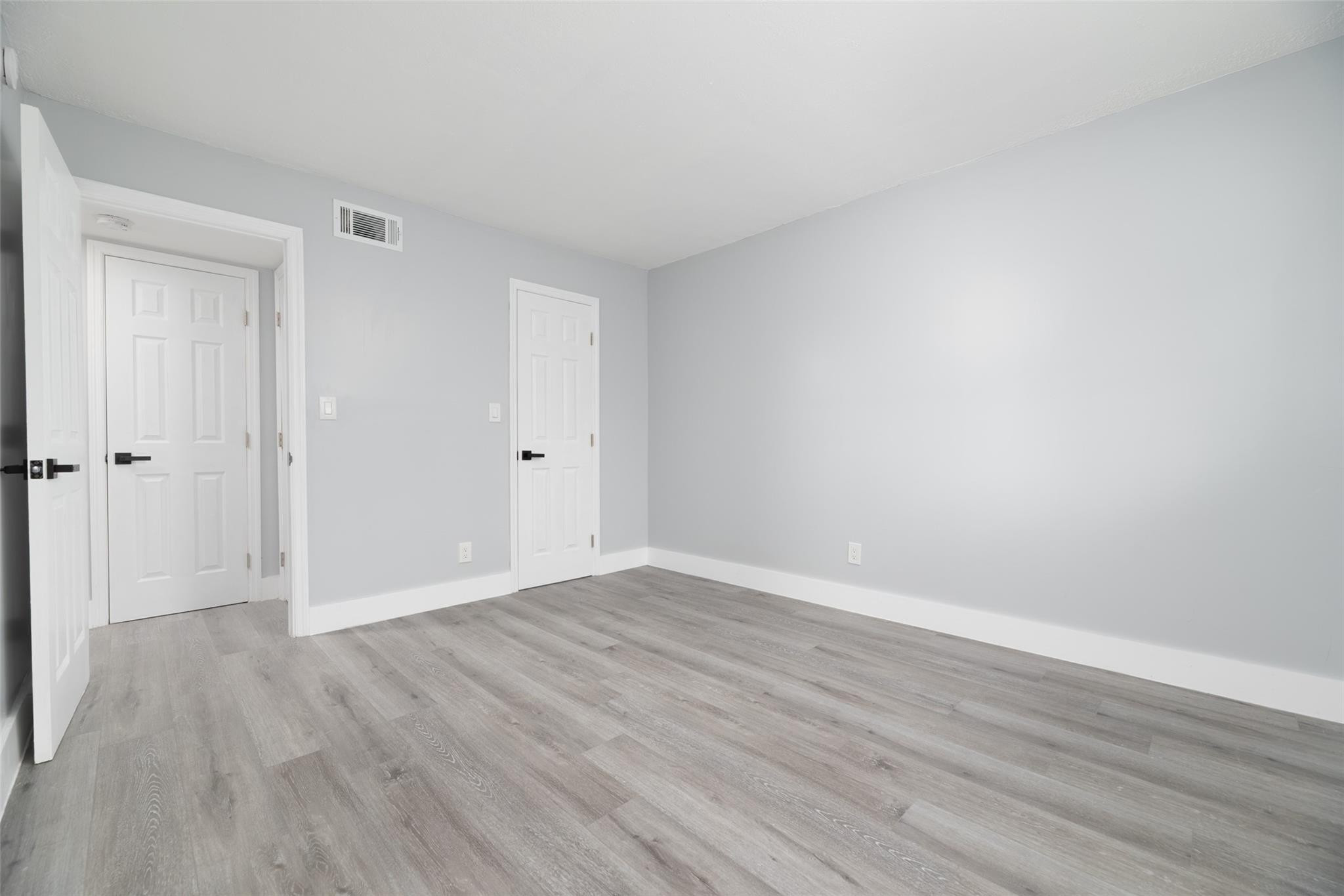 Florida Apts Inc - Residential Lease