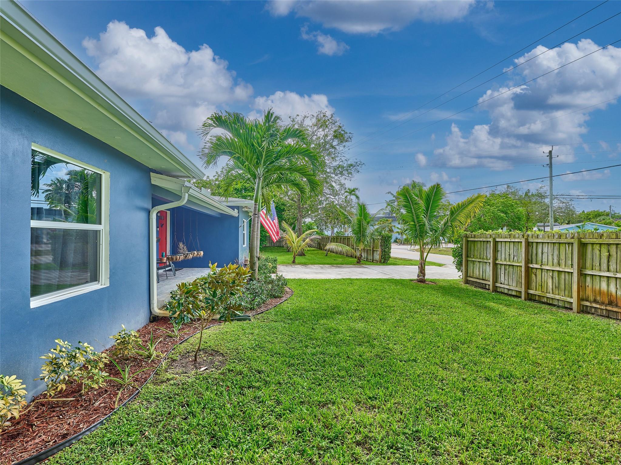 Lauderdale Park 6-33 1/2 - Residential