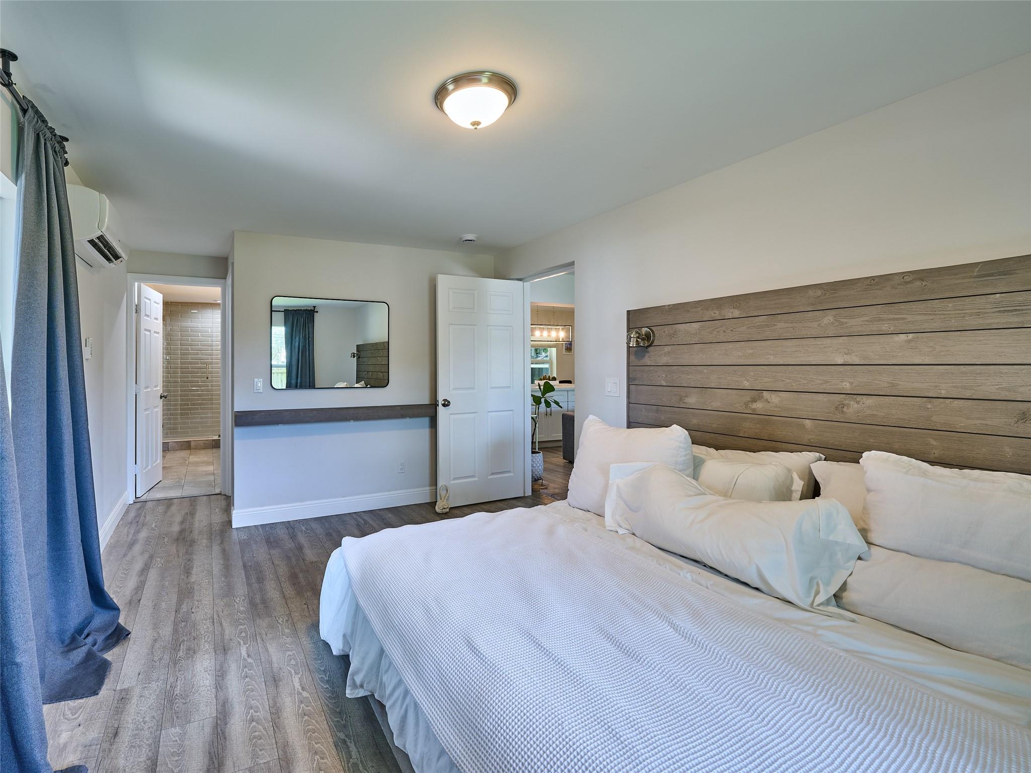 Lauderdale Park 6-33 1/2 - Residential