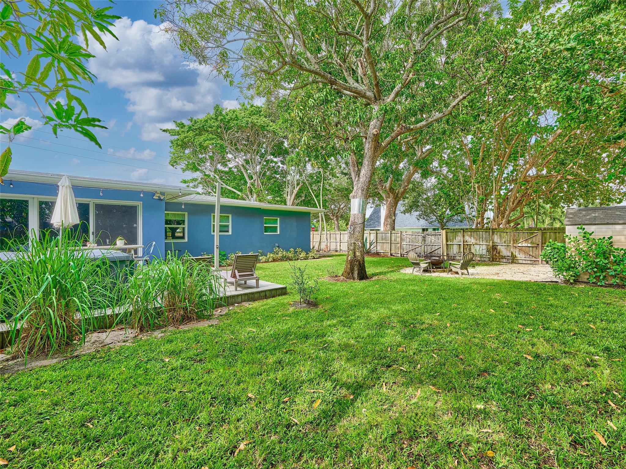 Lauderdale Park 6-33 1/2 - Residential