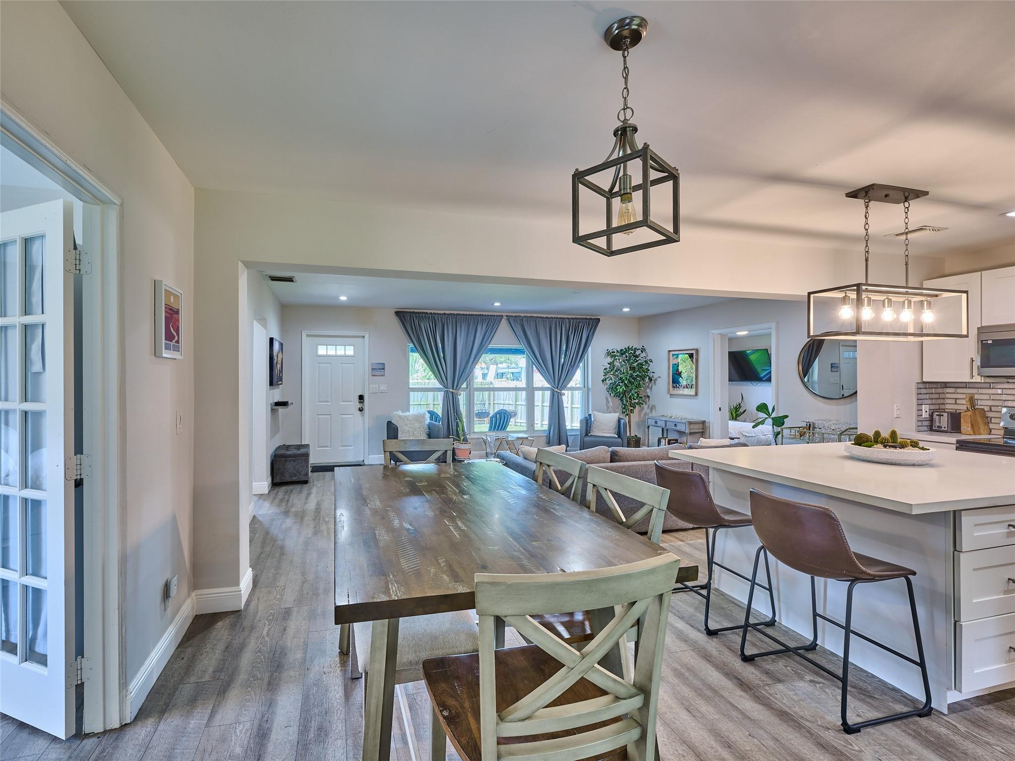 Lauderdale Park 6-33 1/2 - Residential