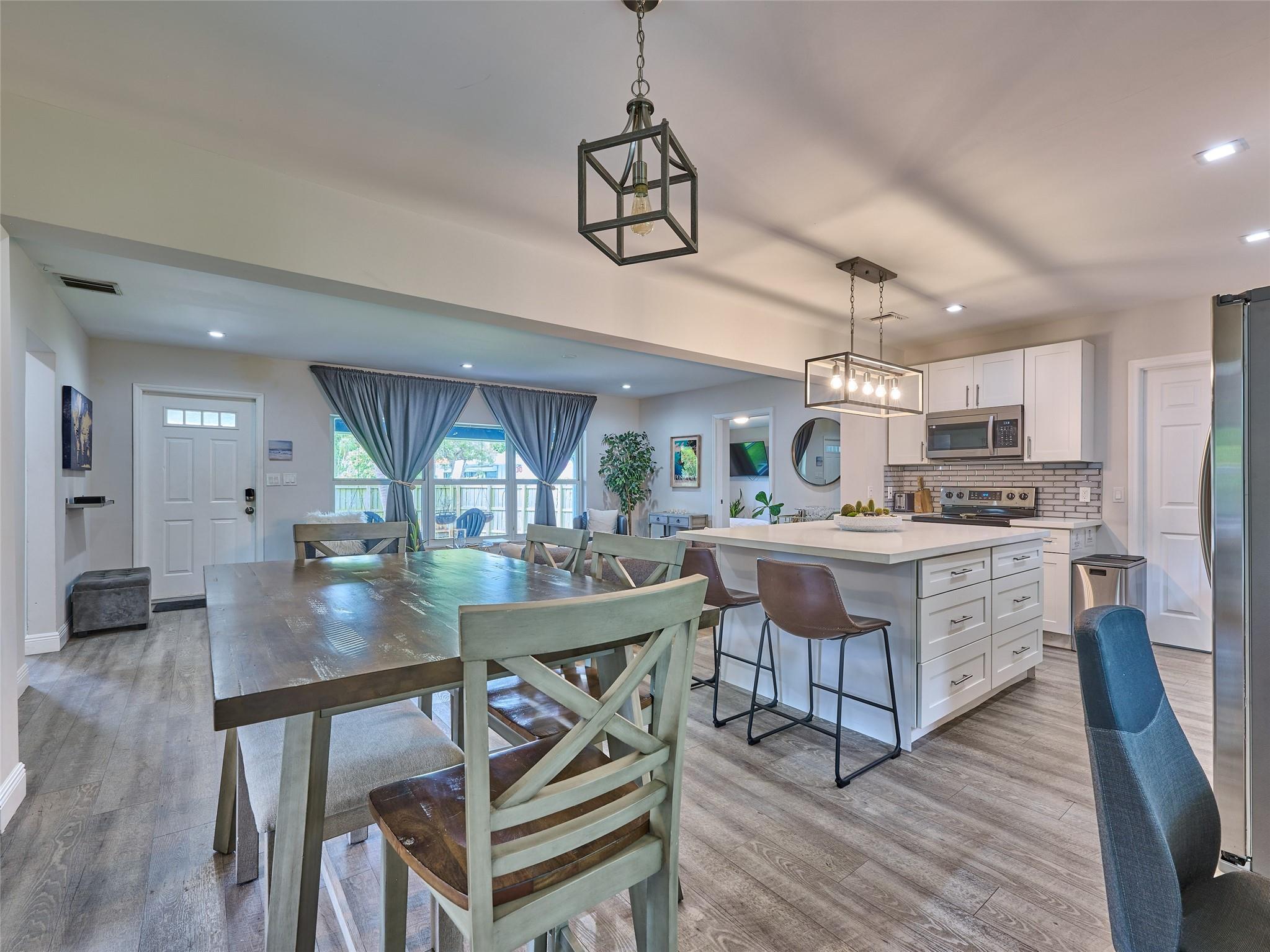 Lauderdale Park 6-33 1/2 - Residential