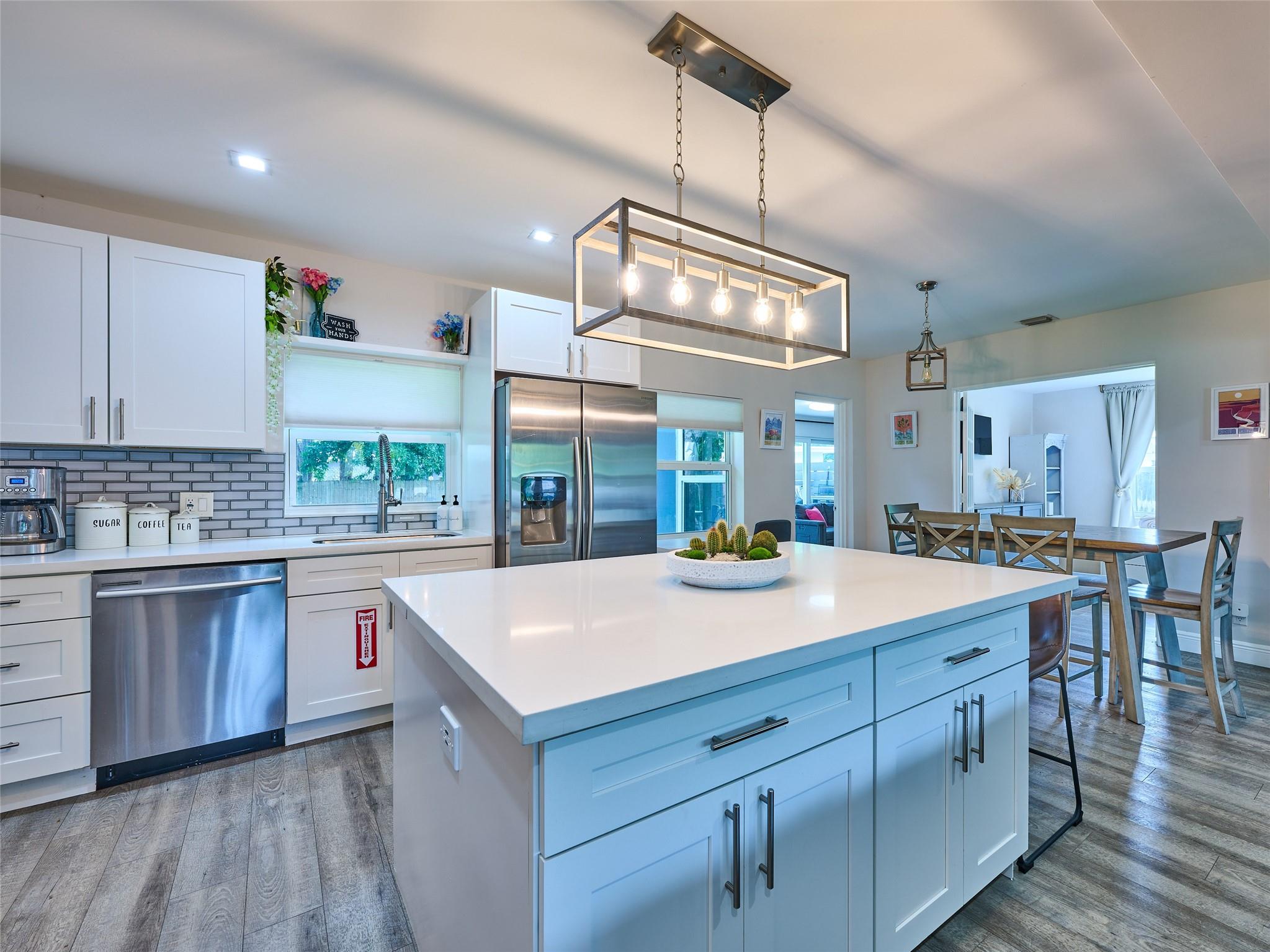 Lauderdale Park 6-33 1/2 - Residential