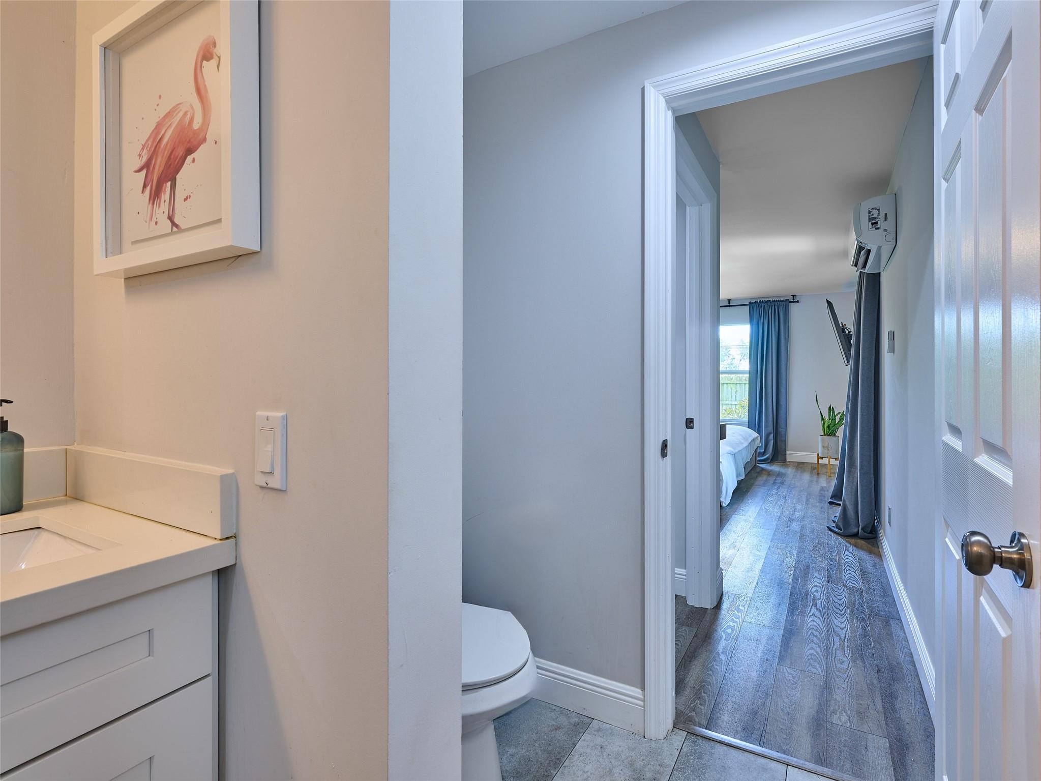 Lauderdale Park 6-33 1/2 - Residential