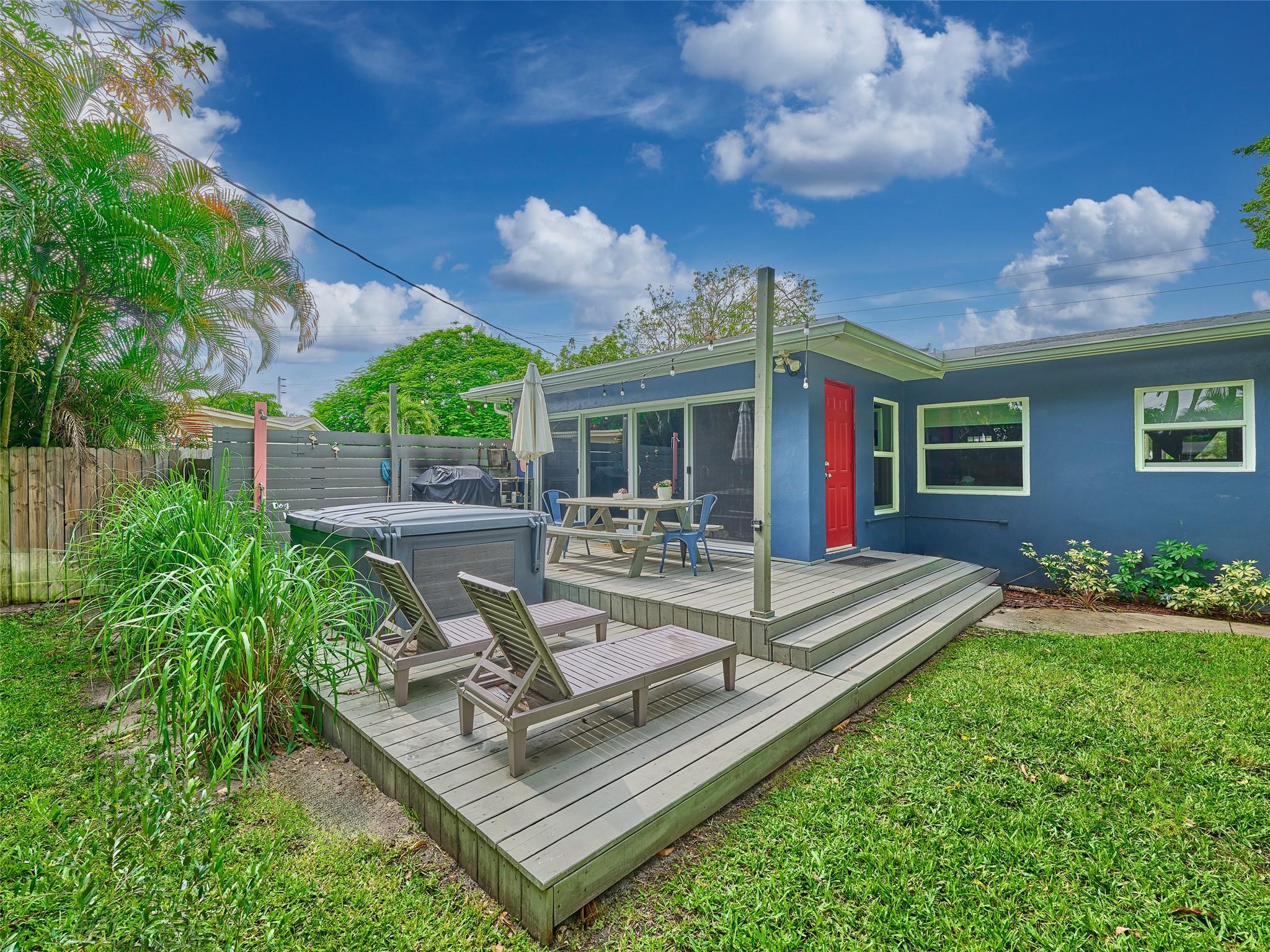 Lauderdale Park 6-33 1/2 - Residential