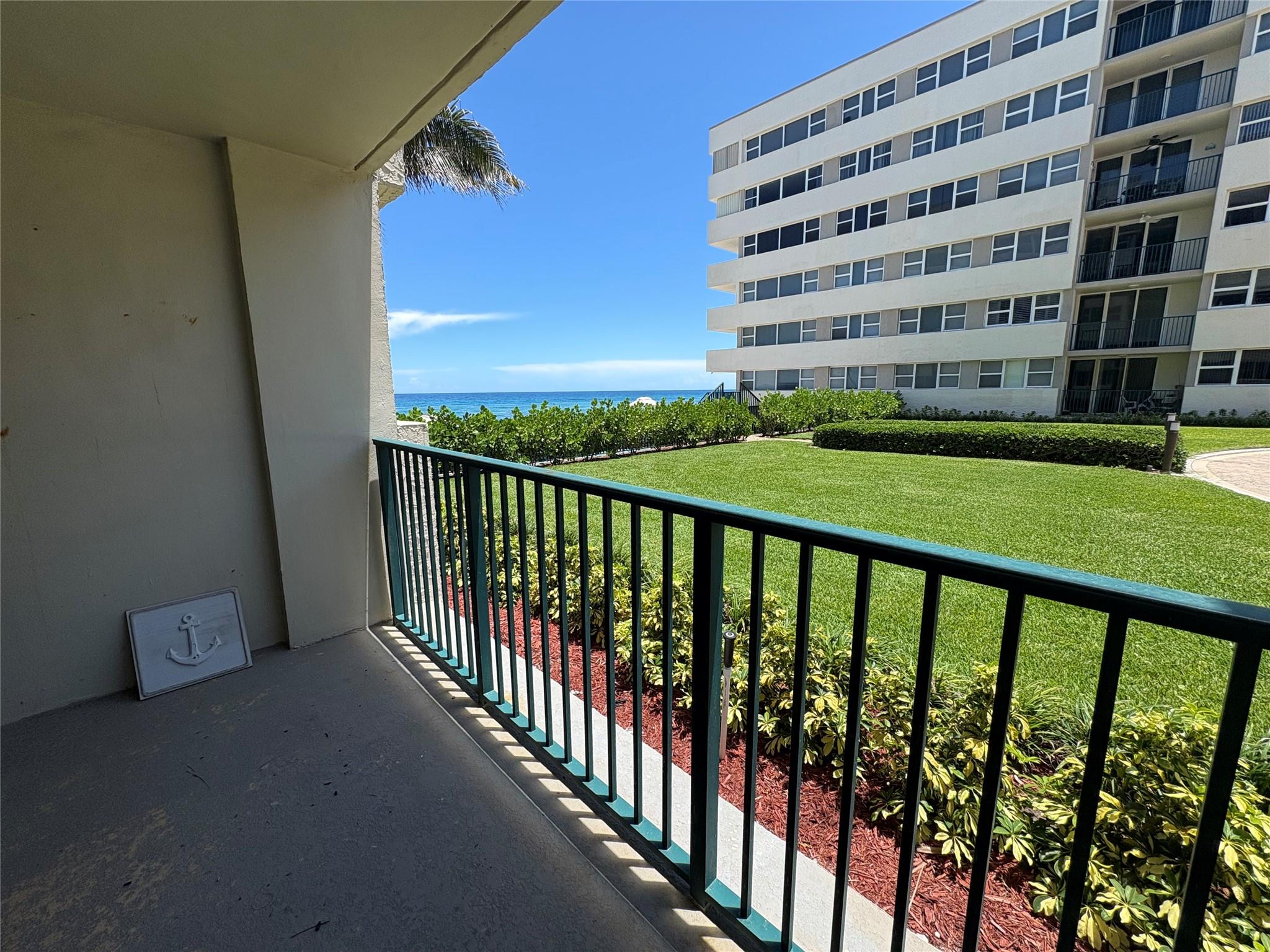 Live the beachside lifestyle in this large 2-bedroom, 1-bath condo just steps away from the sand! Located in a well-maintained building with private beach access, this home offers the perfect mix of comfort and convenience, updated kitchen and bathroom.
Enjoy a bright and open layout, generously sized bedrooms, and plenty of closet space. The unit includes garage parking and access to resort-style amenities including a pool and direct access to the beach.
Whether you're looking for a relaxing place to call home.
