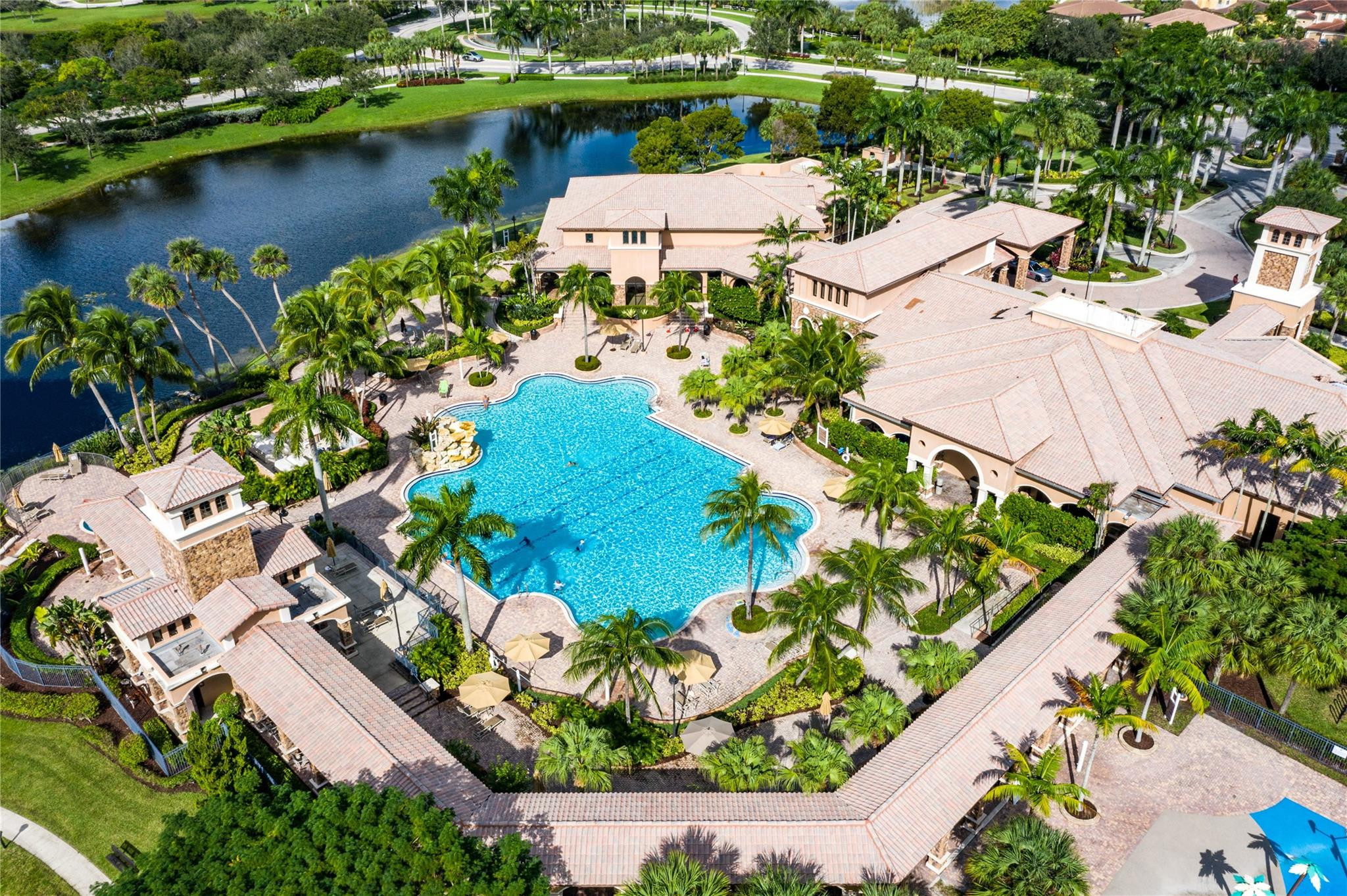 MEADOWBROOK - Residential