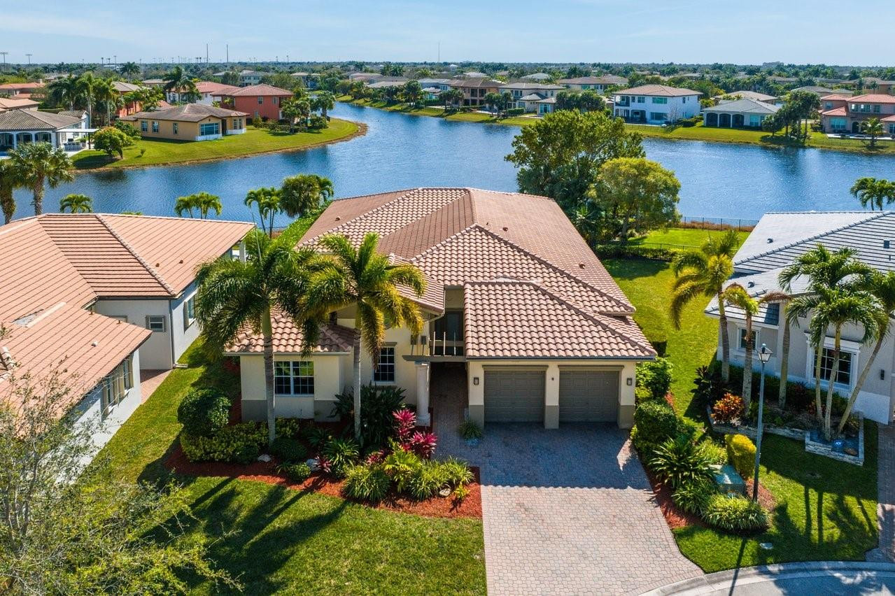 MEADOWBROOK - Residential