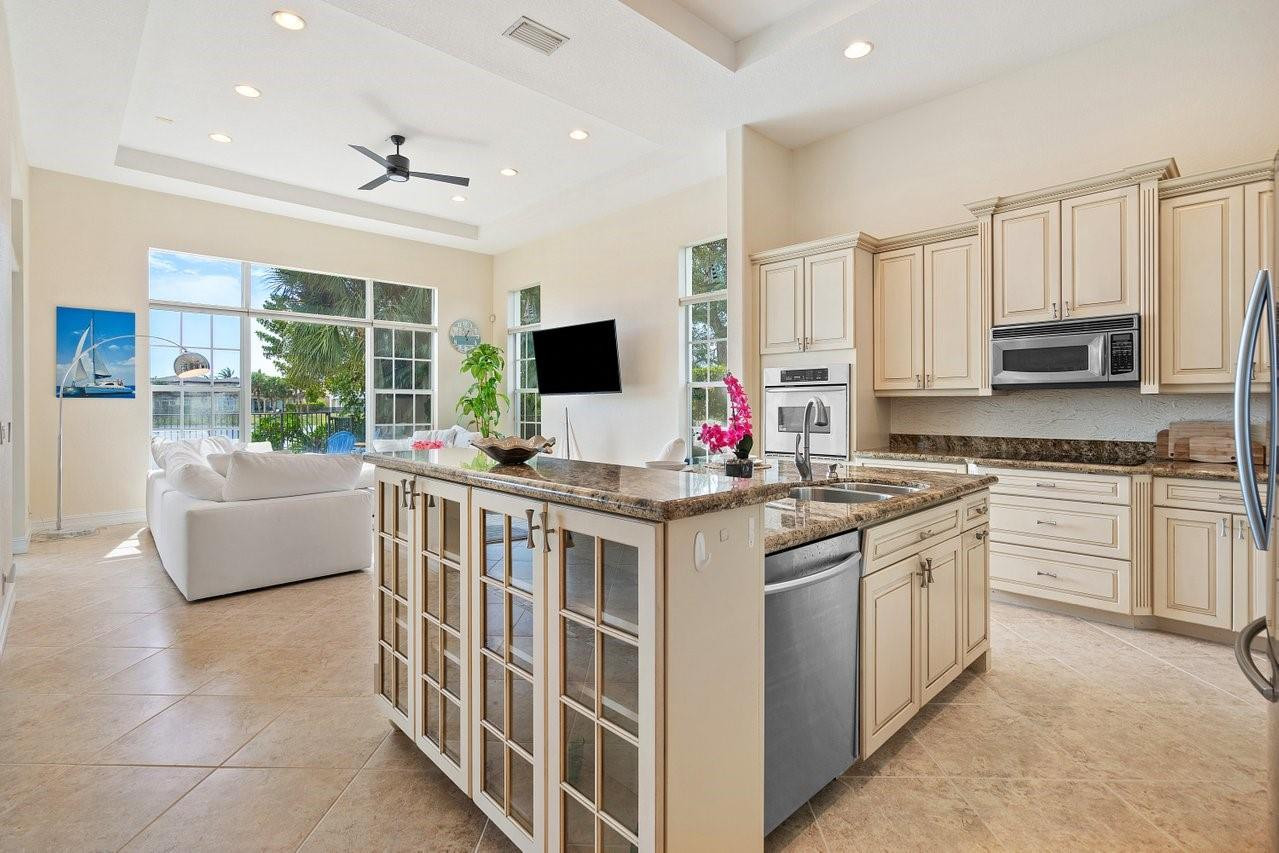 MEADOWBROOK - Residential
