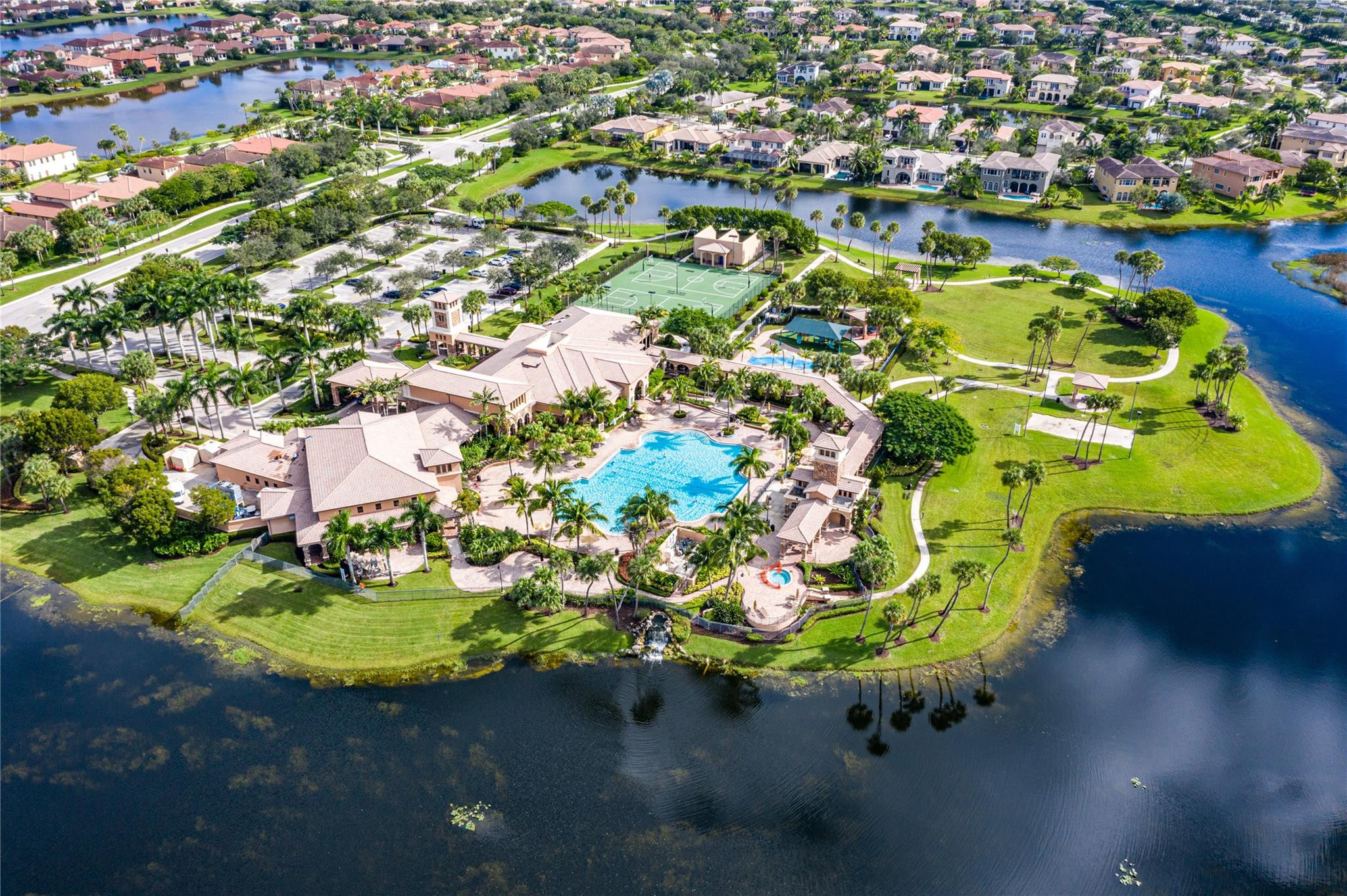 MEADOWBROOK - Residential